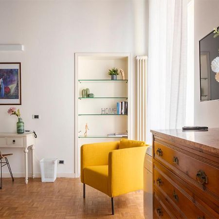 Charming Joivy Flat Next To Duomo Di Como Exterior photo